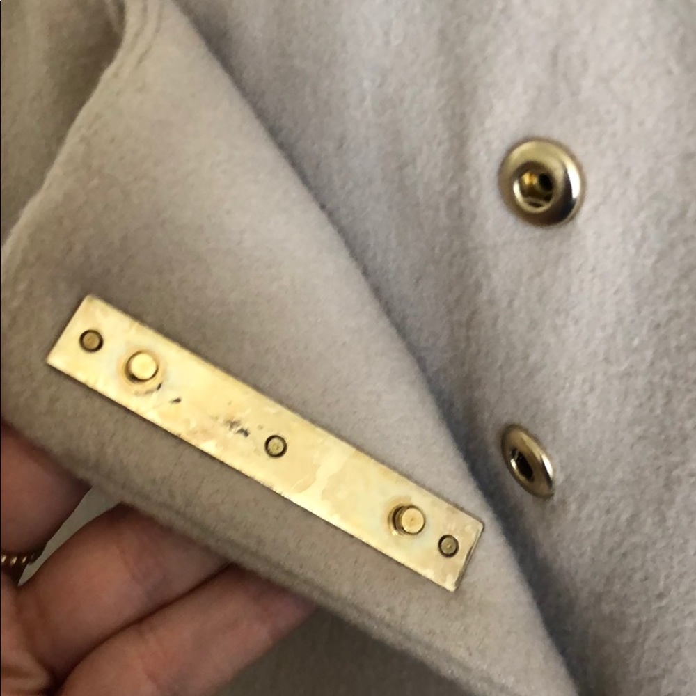 Coat - Picture 4 of 5